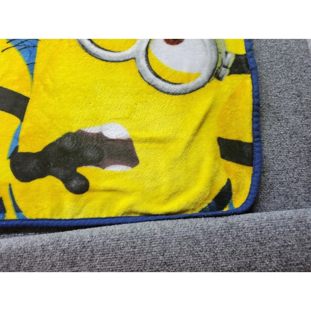 Despicable Me Minions Throw Blanket 48x38 Fleece Universal Studios Plush